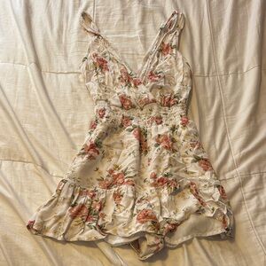 American Eagle Outfitters Floral Romper - White and Pink